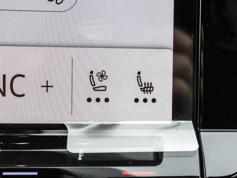 New 2026 Volkswagen Atlas Cross Sport SE AWD/4WD image 33