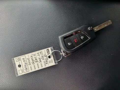 Used 2024 Toyota RAV4 LE FWD image 34