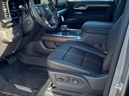 New 2026 Chevrolet Silverado 1500 High Country image 13
