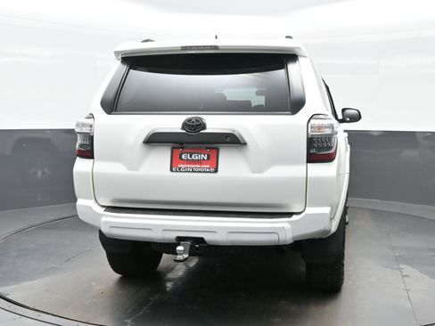 Used 2015 Toyota 4Runner Trail image 5