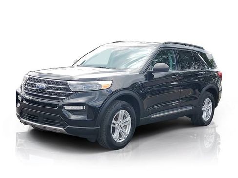 Certified 2024 Ford Explorer XLT w/ Equipment Group 202A AWD/4WD image 2