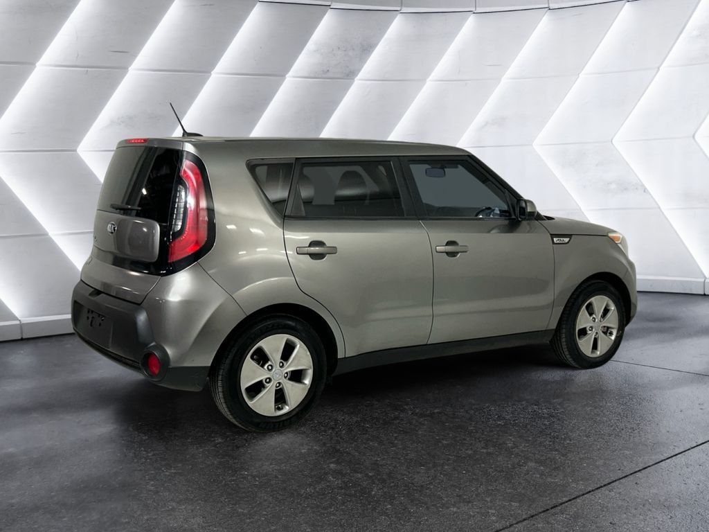 Used 2016 Kia Soul FWD image 4
