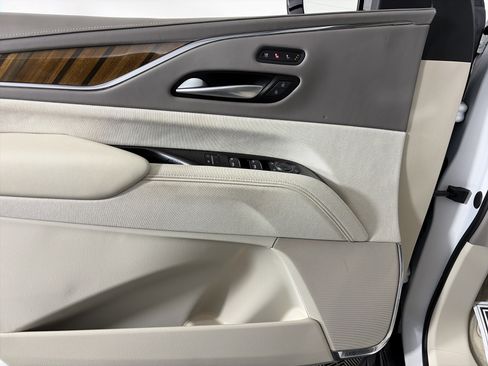 Used 2024 Cadillac Escalade Sport Platinum image 33