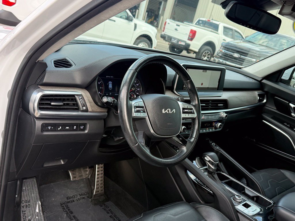 Used 2022 Kia Telluride SX w/ SX Prestige Package AWD/4WD image 4
