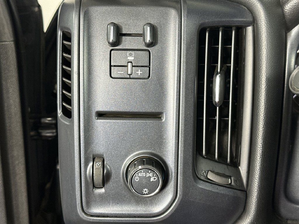 Used 2016 Chevrolet Silverado 3500 W/T w/ WT Convenience Package AWD/4WD image 19