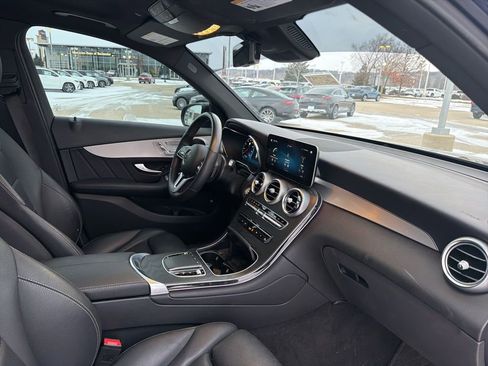 Used 2022 Mercedes-Benz GLC 300 4MATIC image 24