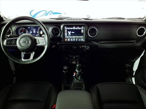 Used 2022 Jeep Wrangler Unlimited Sahara w/ Cold Weather Group image 13