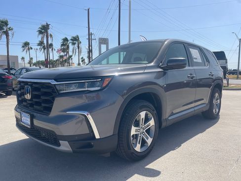Used 2025 Honda Pilot EX-L image 1