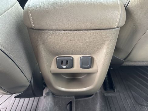 Certified 2019 GMC Canyon SLT w/ Driver Alert Package image 26