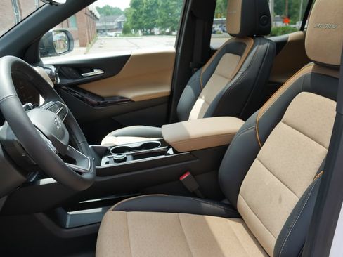 New 2027 Chevrolet Equinox ACTIV w/ Safety and Technology Package AWD/4WD image 38