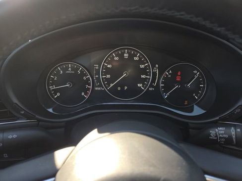 Used 2025 MAZDA MAZDA3 s image 32