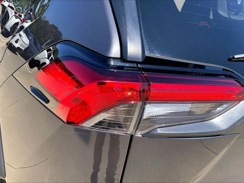 Used 2024 Toyota RAV4 XLE FWD image 27