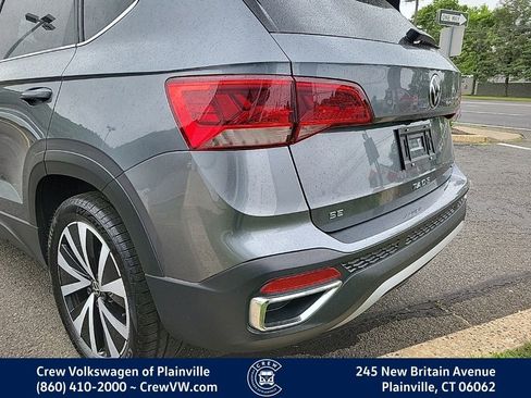 Certified 2022 Volkswagen Taos SE AWD/4WD image 26