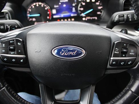 Used 2020 Ford Explorer XLT w/ Equipment Group 202A image 15