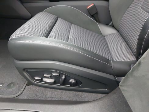 New 2025 Porsche Taycan GTS image 31