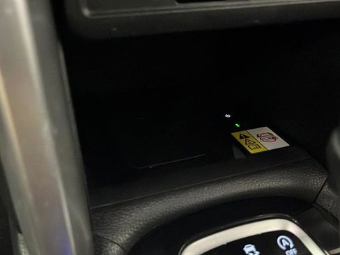 Used 2023 Toyota Corolla Cross LE image 36