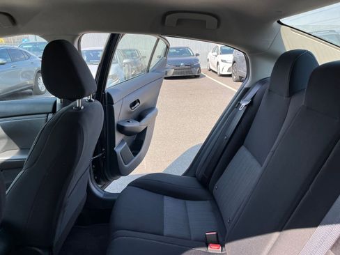 Used 2025 Nissan Sentra SV image 38