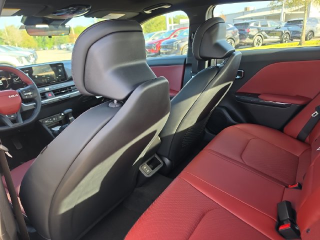 New 2027 Kia K4 GT-Line w/ GT-Line Premium Package FWD image 10