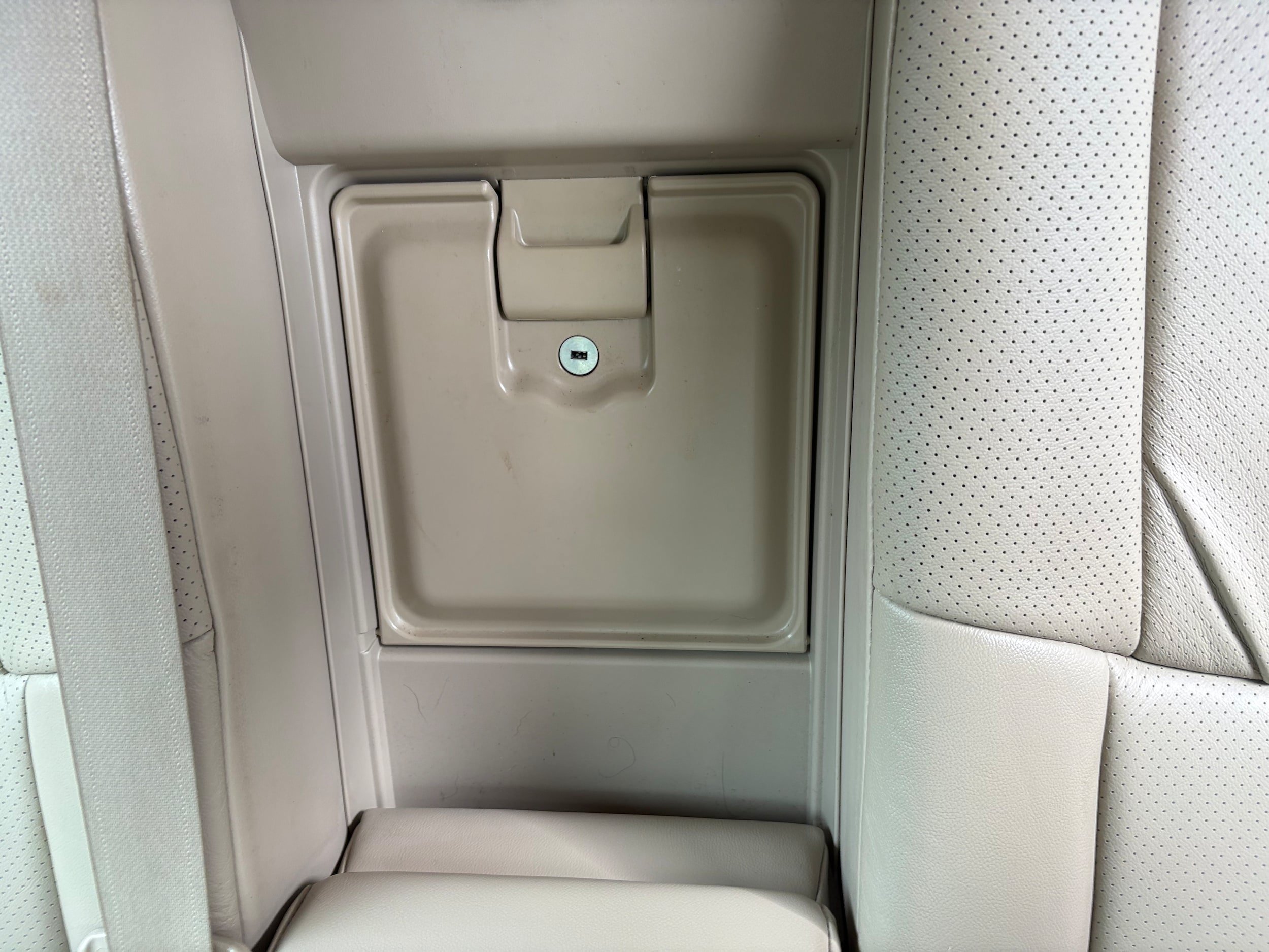 Used 2008 Toyota Avalon Limited FWD image 22