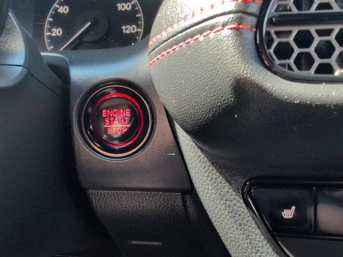 Used 2025 Honda HR-V Sport image 16