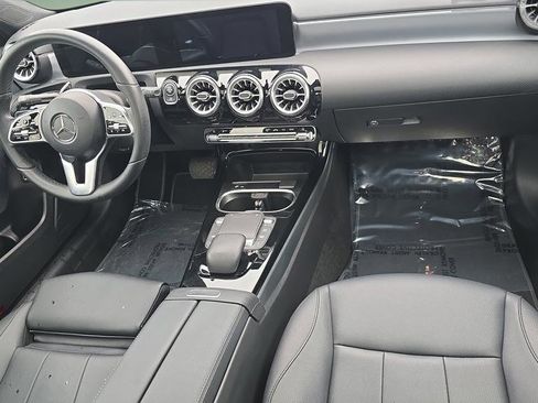 Used 2022 Mercedes-Benz A 220 4MATIC image 11