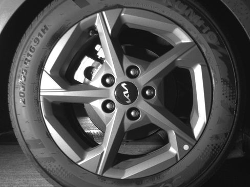 Used 2025 Kia K4 LXS image 15