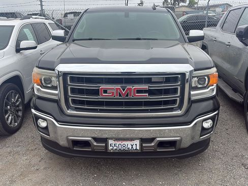 Used 2015 GMC Sierra 1500 SLT w/ SLT Crew Cab Value Package AWD/4WD image 2