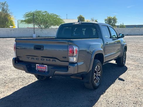 Used 2020 Toyota Tacoma TRD Sport w/ Technology Package image 5