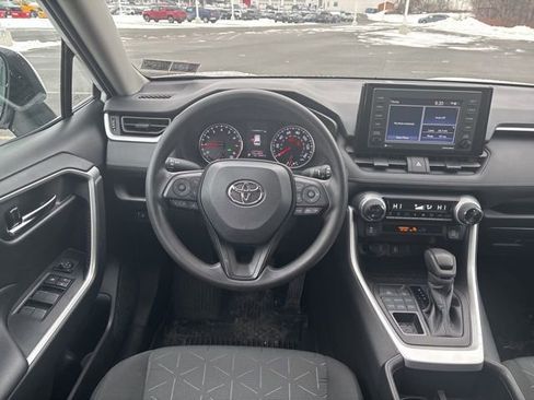 Certified 2022 Toyota RAV4 XLE image 22