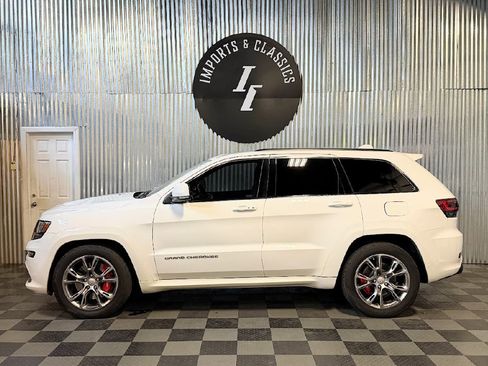 Used 2014 Jeep Grand Cherokee SRT8 w/ Luxury Group II image 8