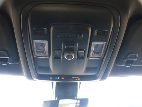 Used 2022 Chevrolet Tahoe Premier image 26