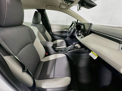 Used 2026 Toyota Corolla LE FWD image 29