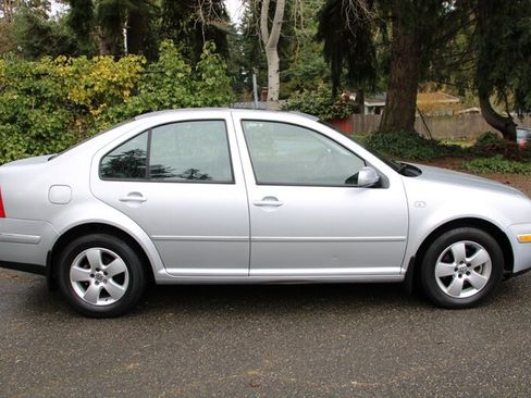 Used 2005 Volkswagen Jetta GLS image 12