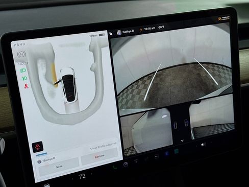 Used 2022 Tesla Model Y Performance image 3