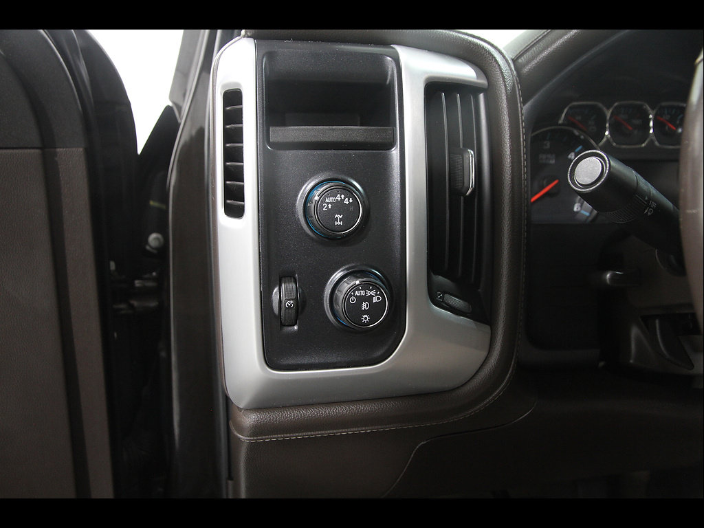 Certified 2018 GMC Sierra 1500 SLE w/ SLE Value Package AWD/4WD image 6