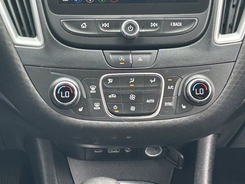 Certified 2024 Chevrolet Malibu LT FWD image 18