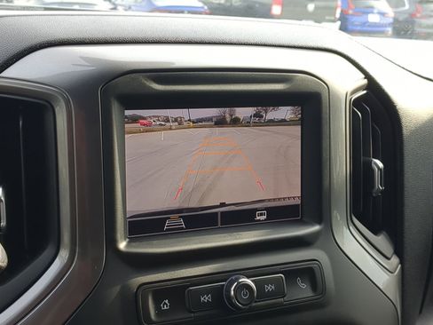 Used 2025 Chevrolet Silverado 2500 Custom w/ Custom Value Package image 23