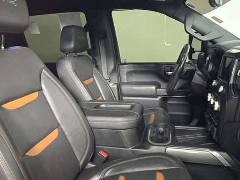 Used 2020 GMC Sierra 2500 AT4 w/ AT4 Premium Package image 14