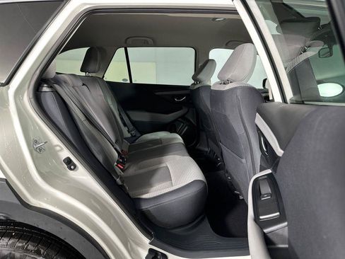 Used 2025 Subaru Outback Premium AWD/4WD image 18