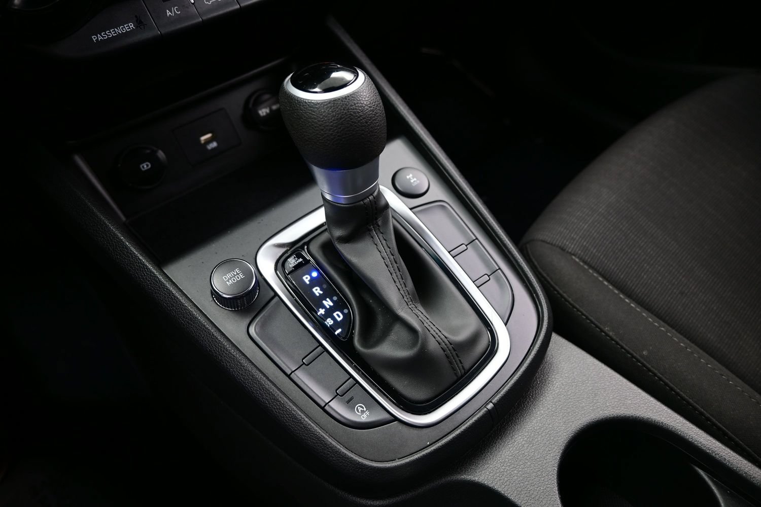 Certified 2023 Hyundai Kona SEL AWD/4WD image 21