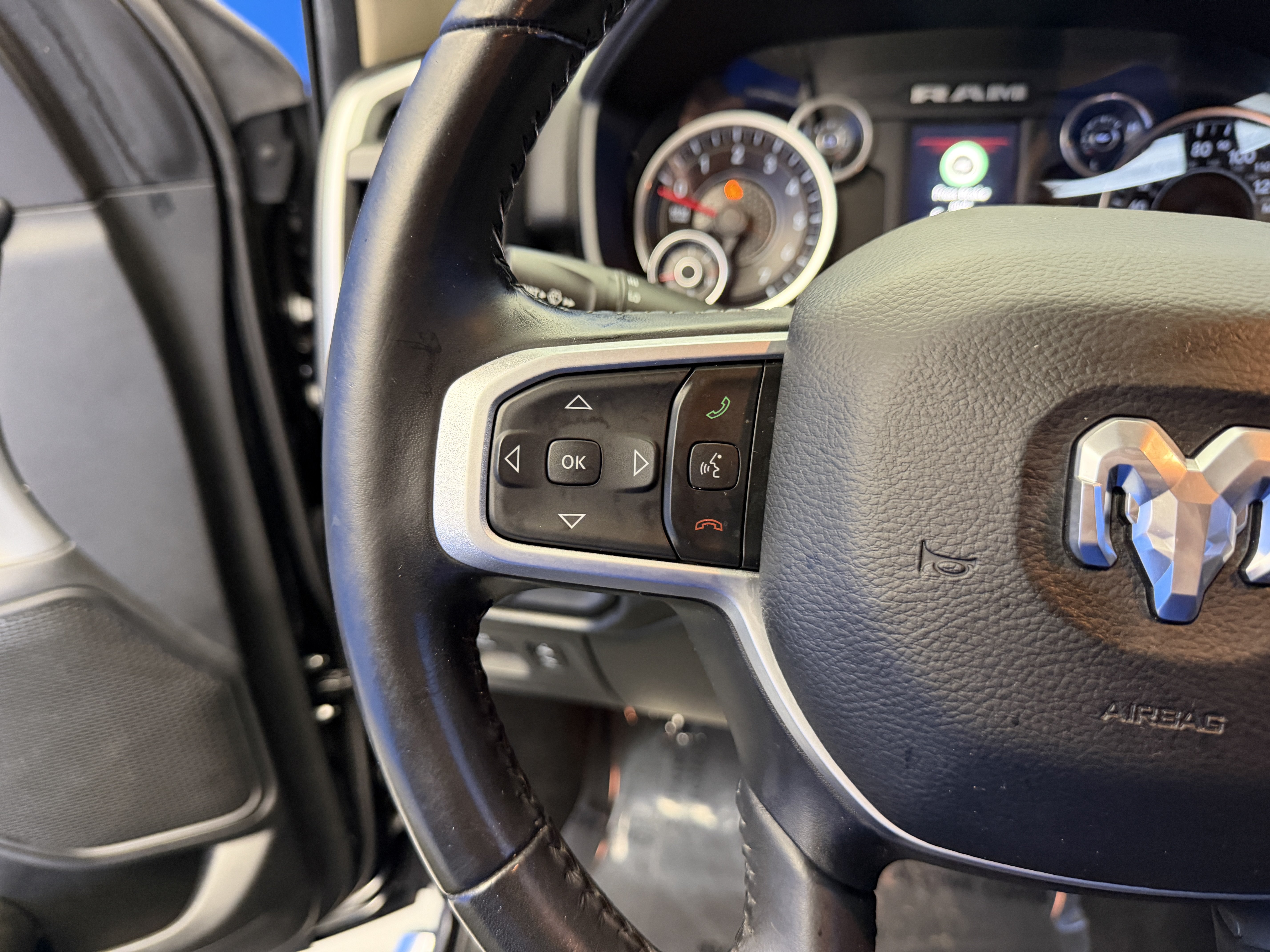 Used 2020 RAM 1500 Big Horn AWD/4WD image 13
