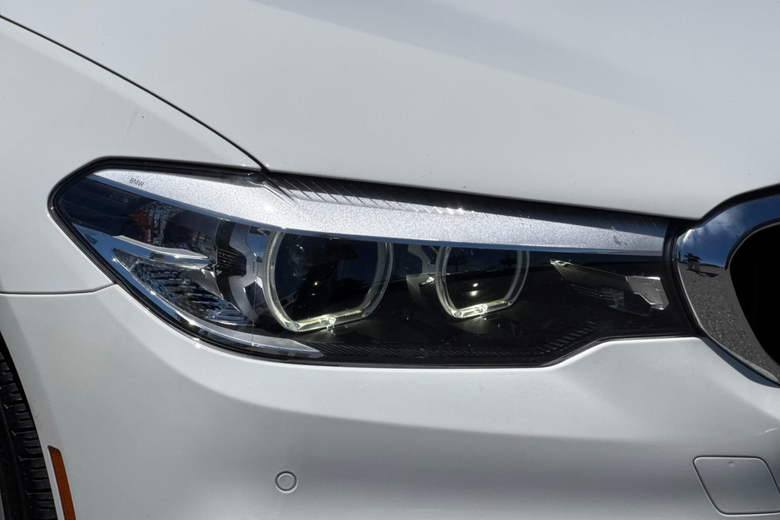 Used 2019 BMW 530e w/ Convenience Package RWD image 11