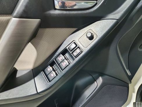 Used 2017 Subaru Forester 2.5i Limited image 17