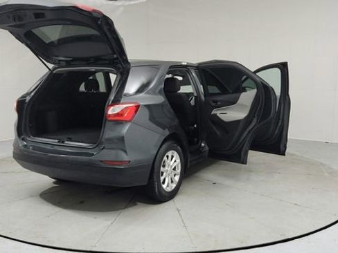 Certified 2019 Chevrolet Equinox LS w/ LS Convenience Package image 10