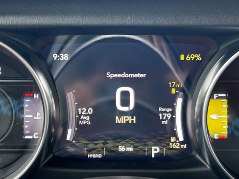 Used 2023 Jeep Wrangler Unlimited Rubicon 4xe image 17