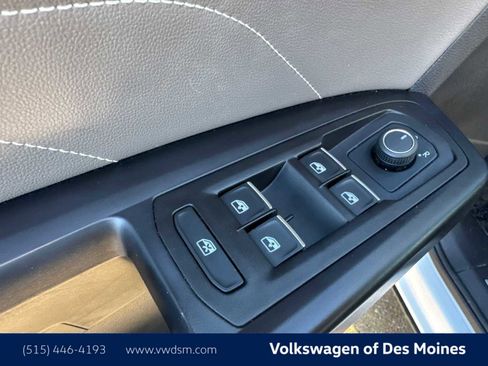 Used 2021 Volkswagen Atlas SE image 23