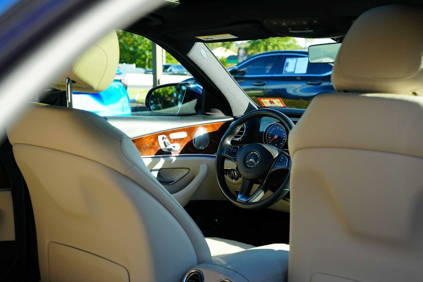 Used 2017 Mercedes-Benz E 300 4MATIC image 22