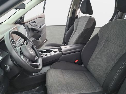 Used 2022 Nissan Rogue SV AWD/4WD image 16
