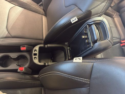 Used 2021 Jeep Compass Latitude w/ Sun and Sound Group AWD/4WD image 22