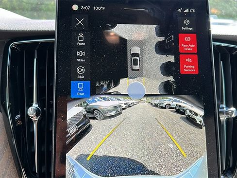 New 2026 Volvo XC60 B5 Plus w/ Protection Package Premier image 14